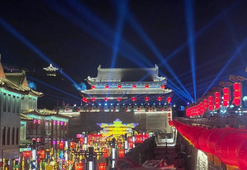 传统与现代交织：定远百货商店的变迁